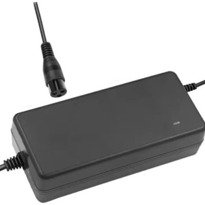 Chargeur 54.6V - 2A